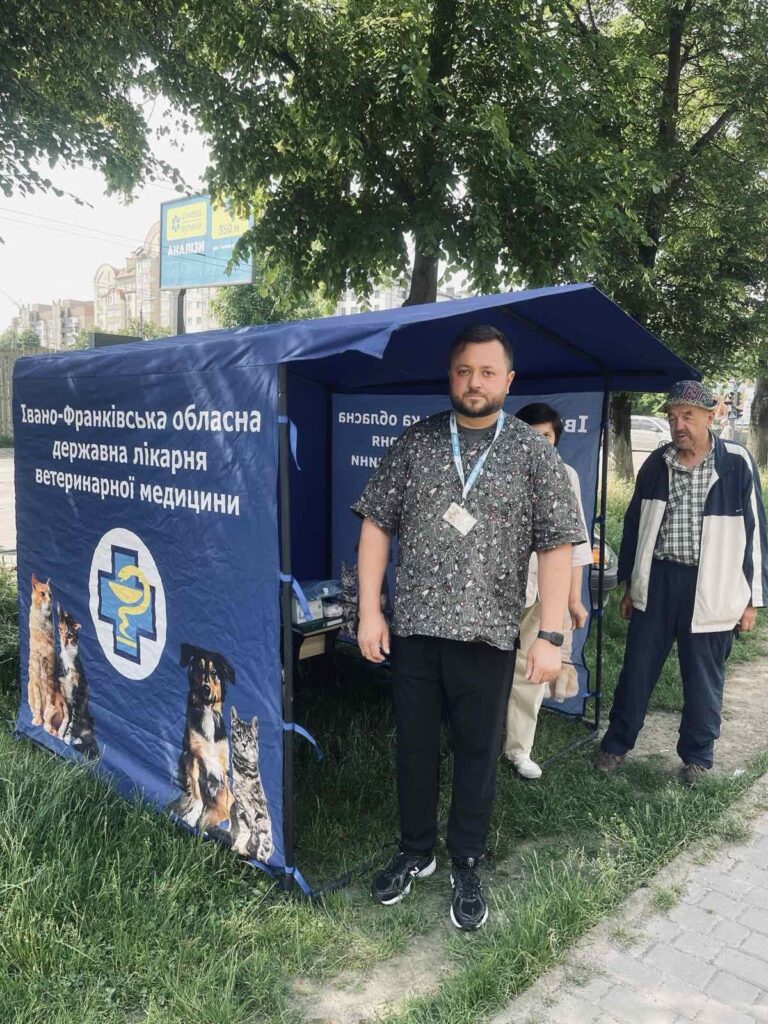 У Франківську стартувала безкоштовна вакцинація котів і собак проти сказу (ФОТО)