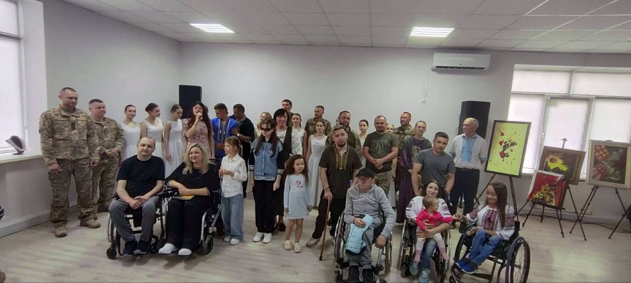 Історії сили та відновлення: у Долині пройшов фестиваль «Мистецтво нескорених» (ФОТО)