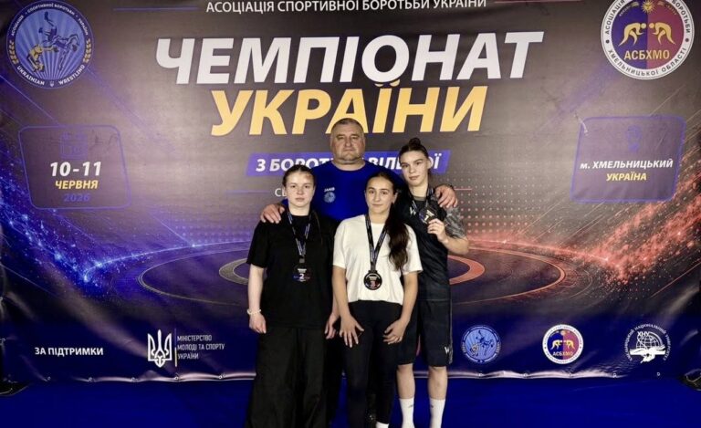 Калуські борці та борчині вибороли п’ять медалей чемпіонату України
